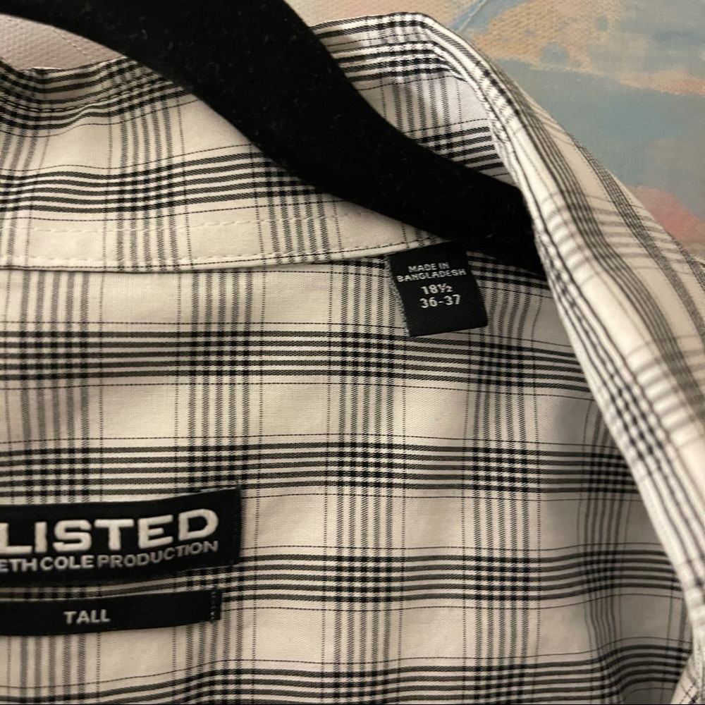 5/$25 Black and white glen plaid dress shirt - Picture 6 of 6
